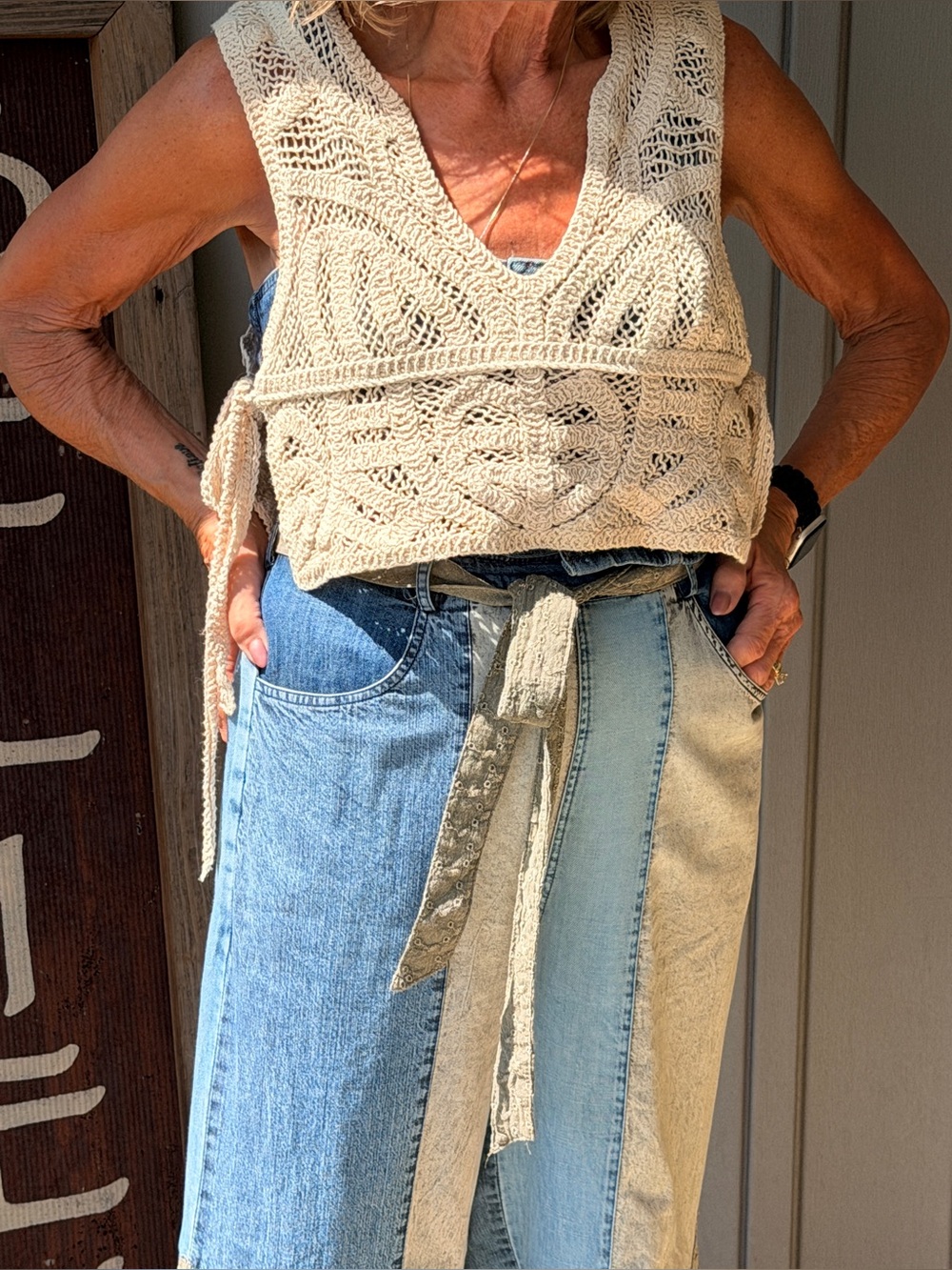 House of Harlow 1960 cream open Open Crochet Side Tie Wrap Vest Boho small.